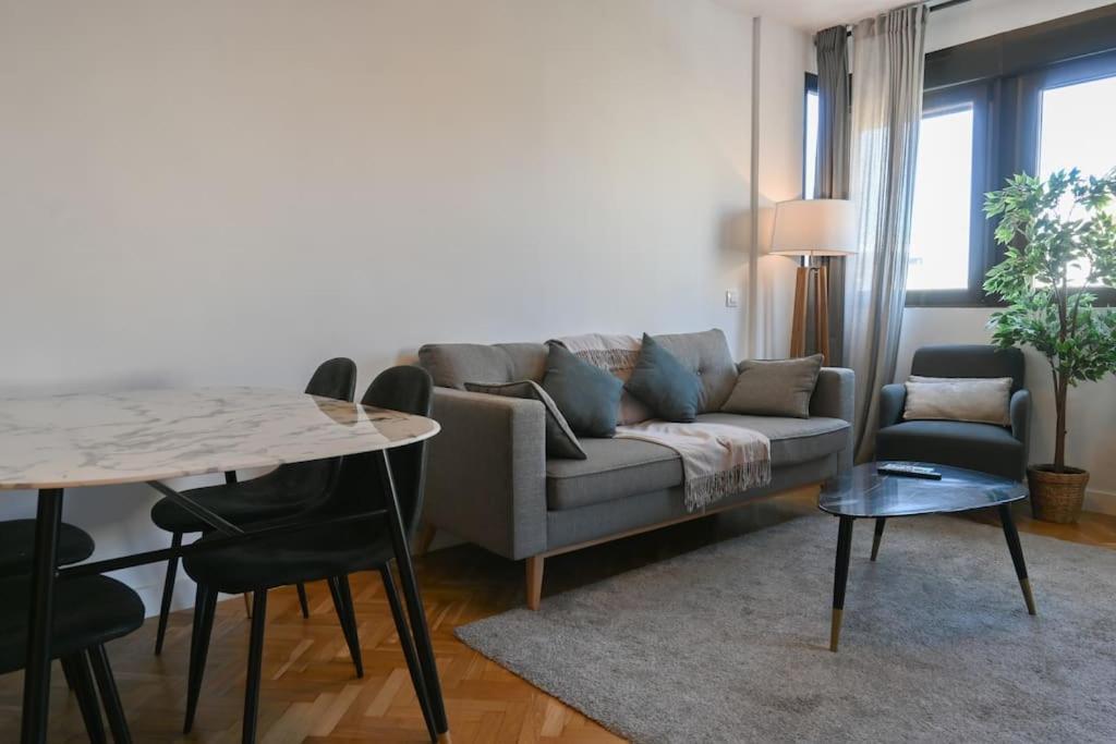 For You Rentals Apartamento Temporal Centrico De Dos Dormitorios Sil2 Мадрид Экстерьер фото